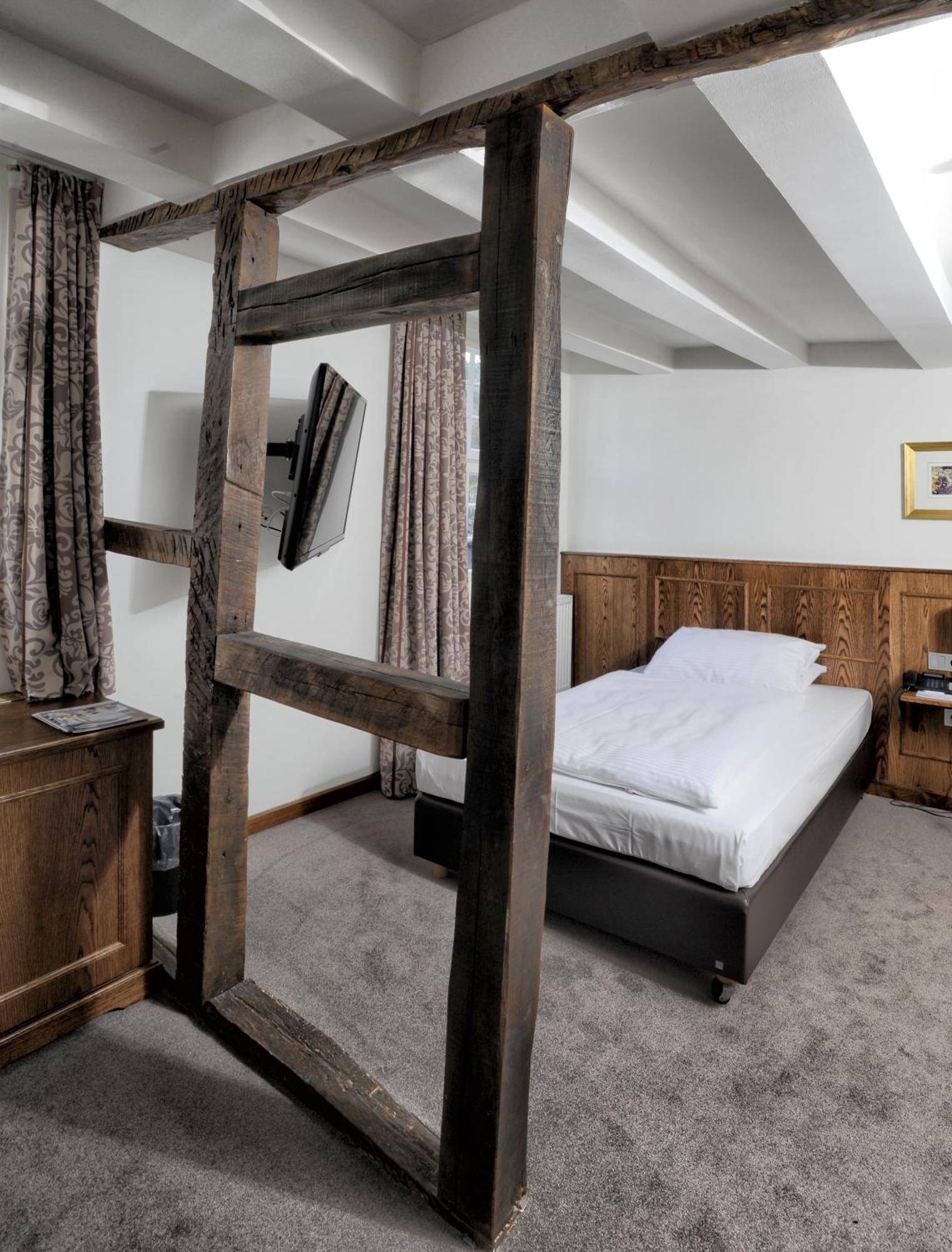 Hotel Graefrather Hof Solingen Ruang foto