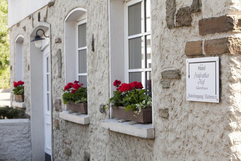 Hotel Graefrather Hof Solingen Bagian luar foto